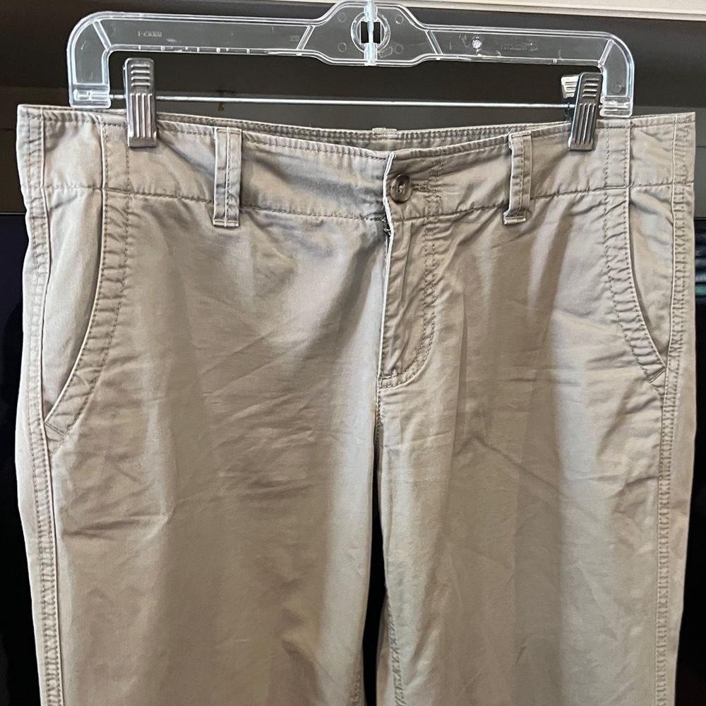 GAP Straight Dark Khaki Chino's Women's Size 6 Hidden Back Pocket medium rise
